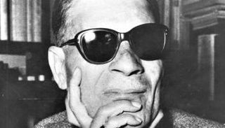 عميد الأدب العربي طه حسين