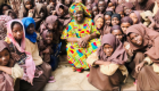 "دبي العالمية" تقدم 220 طن مواد غذائية لأفريقيا في رمضان