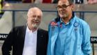 نهائي الدوري الأوروبي ينهي خلافات ساري مع رئيس نابولي