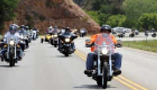 تعتزم شراء دراجة نارية؟ 7 عوامل أساسية تقودك إلى "صفقة ناجحة" 