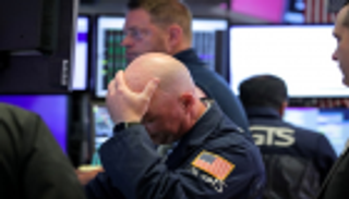 أسهم أمريكا تفتتح على انخفاض حاد متأثرة بتهديدات ترامب للمكسيك