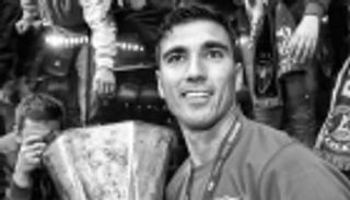 دقيقة صمت حدادا على رييس قبل نهائي دوري الأبطال