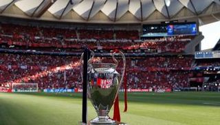 كأس دوري الأبطال في ملعب المباراة