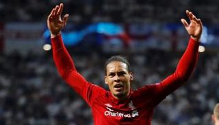 فان ديك مدافع ليفربول