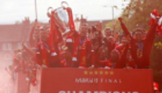 ليفربول يحتفل بدوري الأبطال في شوارع المدينة