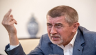 أوروبا تطالب رئيس حكومة التشيك "الملياردير" بإعادة 17 مليون يورو