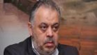 أشرف زكي: حسن حسني بخير وحالة محمد نجم مستقرة