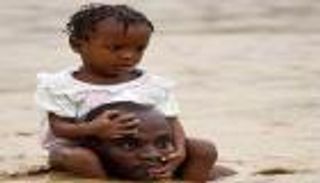 4 شاحنات مساعدات لمتضرري السيول في "غات" الليبية