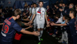 باريس سان جيرمان يعلن رحيل بوفون