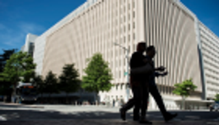 البنك الدولي متشائم.. توقعات نمو الاقتصاد العالمي "الأبطأ" منذ 2016 