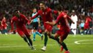 مدرب البرتغال يصف رونالدو بالعبقري بعد هاتريك دوري الأمم