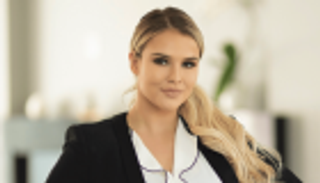 العقوبات تلاحق فتاة نهائي دوري أبطال أوروبا