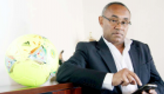 الفيفا يرفض التعليق على اعتقال أحمد أحمد