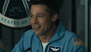 براد بت في مشهد من فيلم 