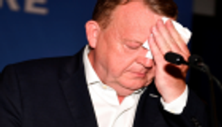 رئيس وزراء الدنمارك يستقيل بعد خسارة اليمين المتطرف الانتخابات