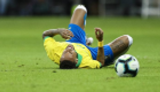 تقارير.. باريس سان جيرمان يسعى للتخلص من نيمار