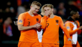 دي يونج يتمنى مزاملة دي ليخت في برشلونة