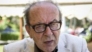 الروائي الألباني إسماعيل قادري