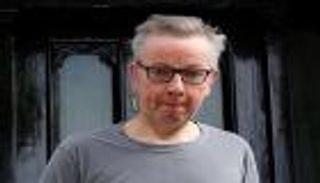 تعاطي الكوكايين قد يطيح بمستقبل مرشح بارز لخلافة ماي