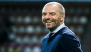 رسميا.. الهولندي شتاين مديرا فنيا للوحدة الإماراتي