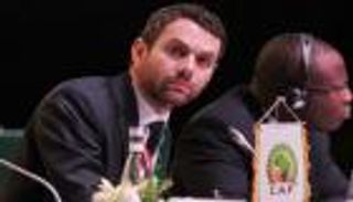 عمرو فهمي يتحدث عن تصعيده ضد رئيس الكاف