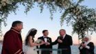 أردوغان وأوزيل.. ورقة يائسة لغسل سمعة متهاوية