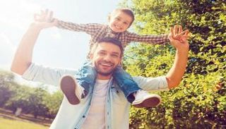 يوم الأب.. تواريخ عدة وهدف واحد