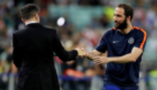 يوفنتوس يحسم قراره بشأن عودة هيجوايين