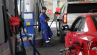 الأردن يرفع أسعار البنزين والسولار