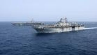 توصية بتعزيز القوات الأمريكية بالمنطقة لمواجهة إيران 