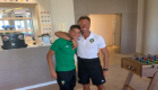 لاعب المغرب يرد على شائعة خلافه مع رينار بصورة