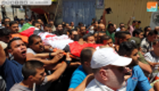  غضب ودموع في وداع المسعف الفلسطيني بغزة