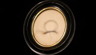 طرح خصلة من شعر بيتهوفن للبيع في مزاد