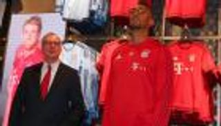 رومينيجه يكشف سر فشل انتقال بواتينج إلى سان جيرمان