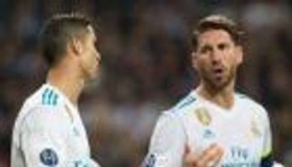 راموس يدعو نجوم برشلونة لحفل زفافه ويتجاهل رونالدو