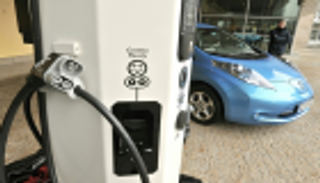 "الفاتيكان" يشجع على استخدام السيارات الكهربائية