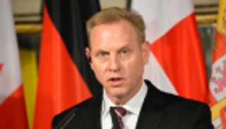 البنتاجون: هجمات إيران مستمرة وسندافع عن حركة الملاحة الدولية 