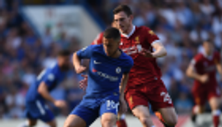 ظهير ليفربول يفضل هازارد على رونالدو وميسي