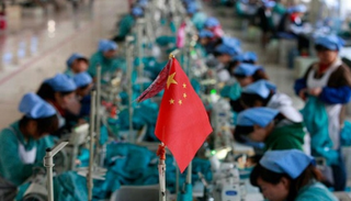 تباطؤ غير متوقع لنمو الناتج الصناعي الصيني