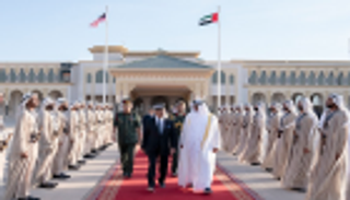 محمد بن زايد يودع ملك ماليزيا بعد زيارة استغرقت يومين