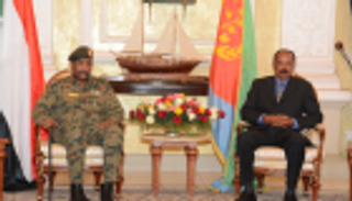 أفورقي يشيد بانحياز "العسكري السوداني" لرغبات الشعب