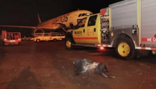 بقايا المقذوف الحوثي في مطار أبها