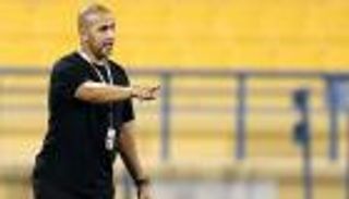 فيديوجراف.. "الماجيك" بوقرة مستقبل ذئاب الفجيرة