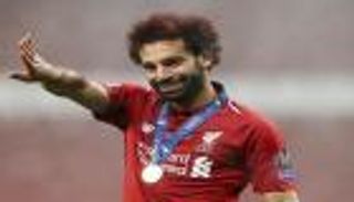 فيديو.. مشجع أوغندي يوجه رسالة لمحمد صلاح قبل كأس الأمم الأفريقية