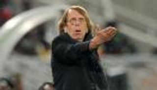 فيديوجراف.. كلود لوروا عميد مدربي كأس أمم أفريقيا