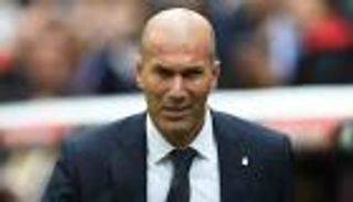 لاعب ريال مدريد يكشف عن اللحظة التي بكى فيها بسبب زيدان