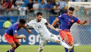 راديميل فالكاو وليونيل ميسي