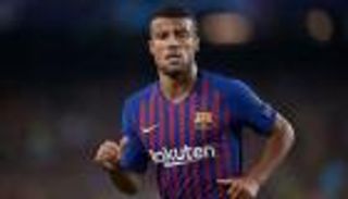 برشلونة يعلن عودة رافينيا بعد غياب 7 أشهر