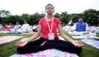 إنفوجراف.. 7 فوائد مذهلة لممارسة اليوجا