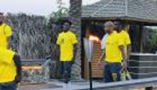 لاعبو منتخب غانا يستعدون لأمم أفريقيا بتدريبات سباحة في دبي